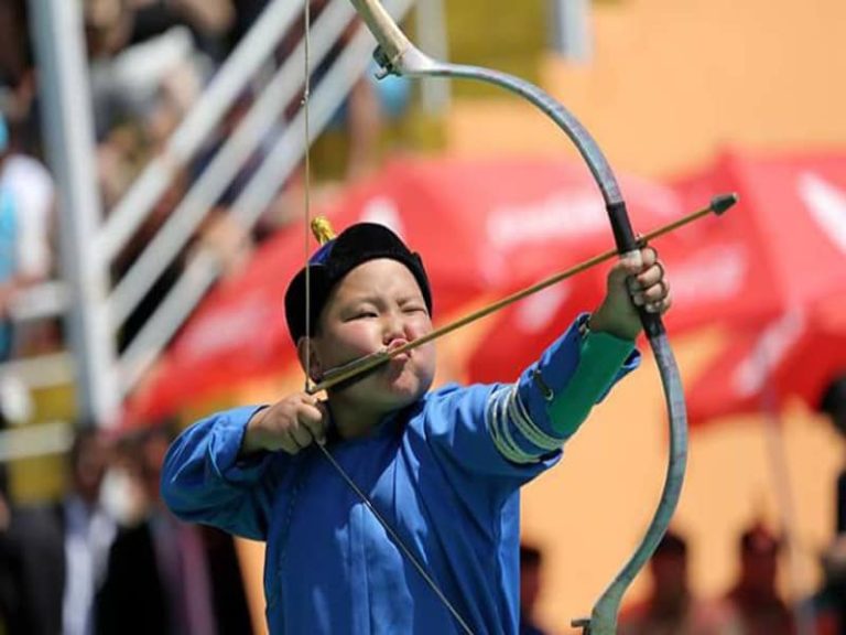 Are Recurve Bows Good For Beginners?